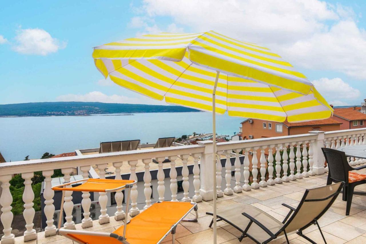 Apartment In Crikvenica 39210 Exteriör bild