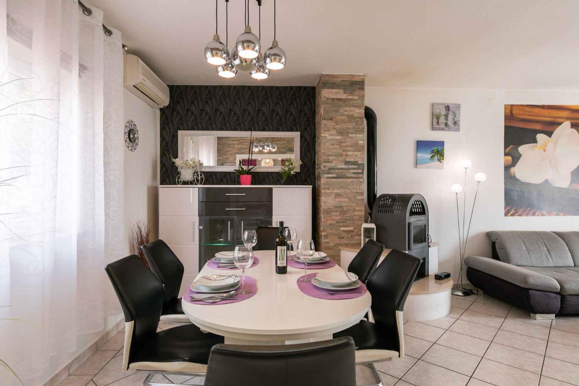 Apartment In Crikvenica 39210 Exteriör bild